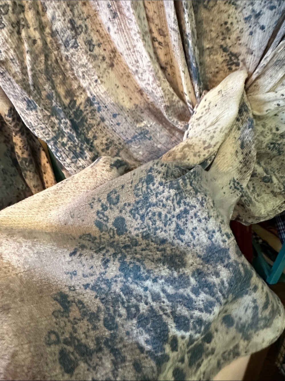 Final Touch Blue and Lilac Speckled Tie-Front Top - Picture 6 of 10